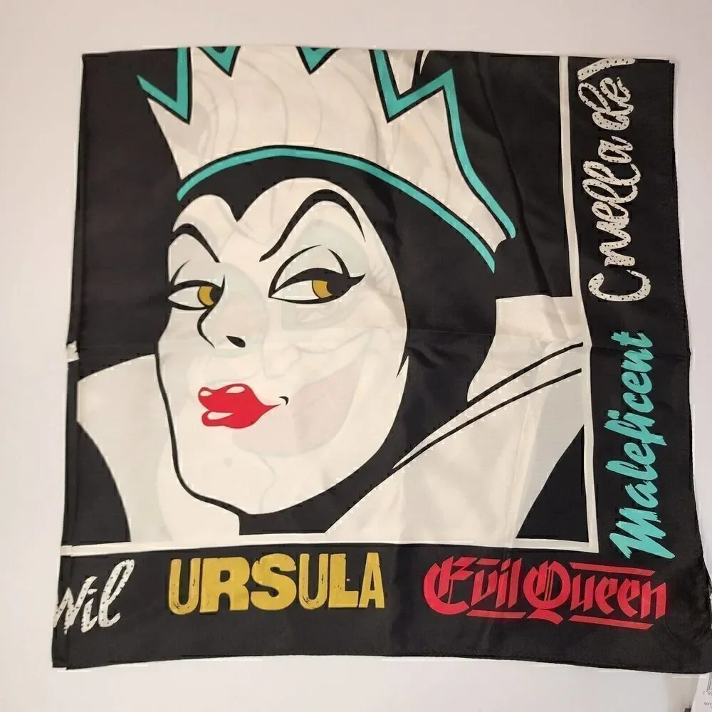 NWT CD141 Disney Limited Edition Coach Villains Print Silk Square Scarf